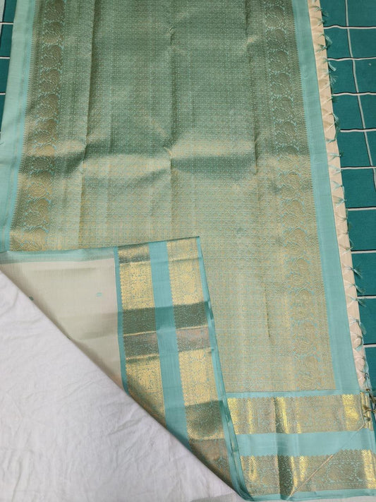 Cream / Beige dual tone pastel blue rettapate korvai thread buttas