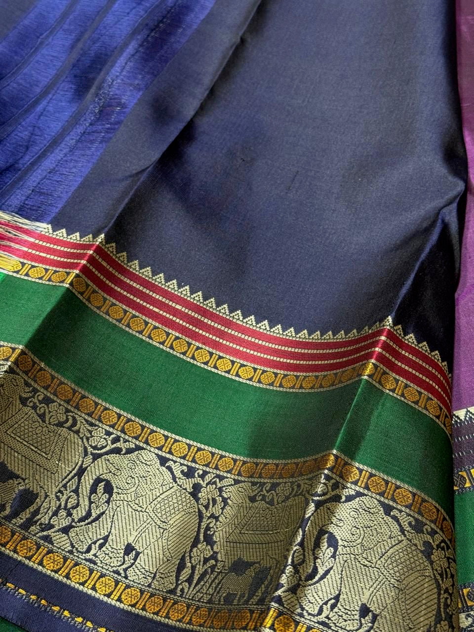 Dark wine/navy blue Rishabhakunjaram