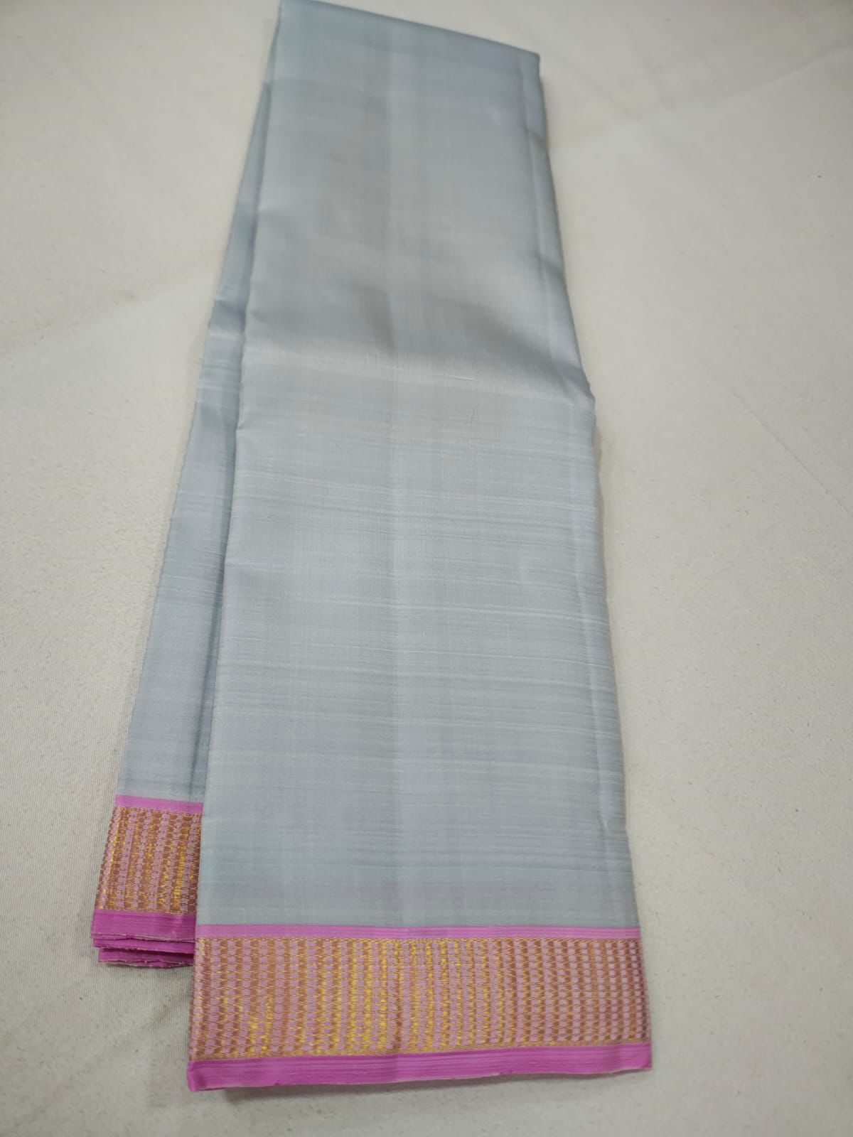 Pastel grey rosemilk pink self contrast