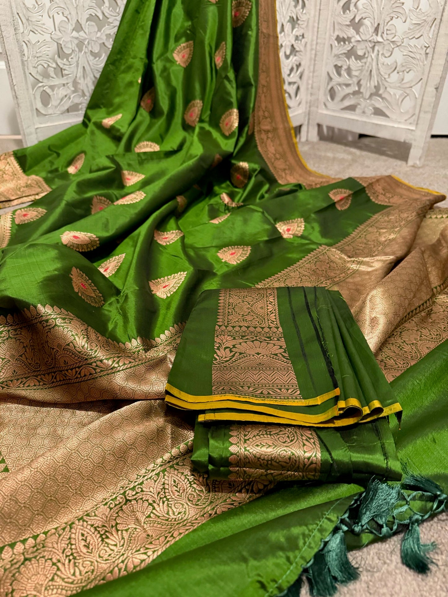 Leaf green Katan silk Benarasi with Minakari
