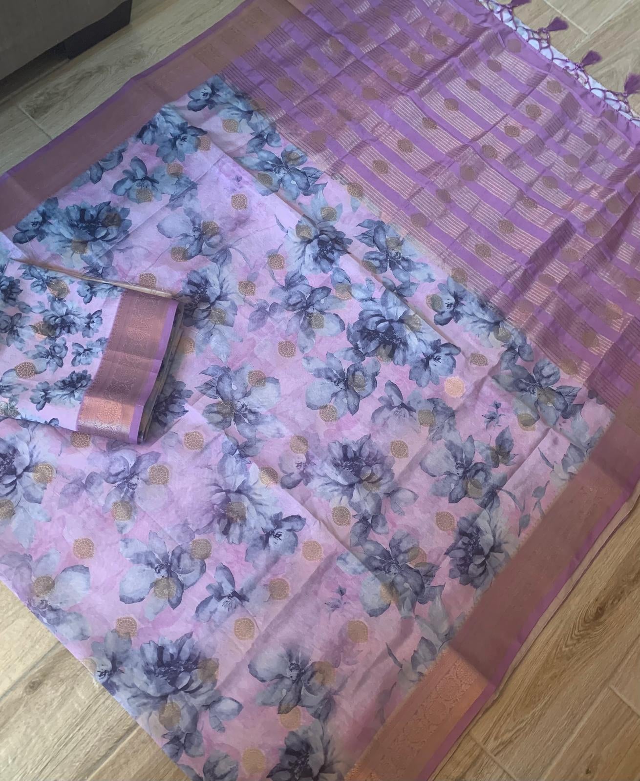 Lavender pink dual tone floral