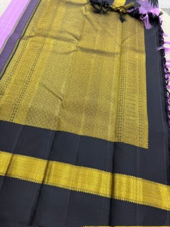 Lavender / purple temple border vertical vangi lines