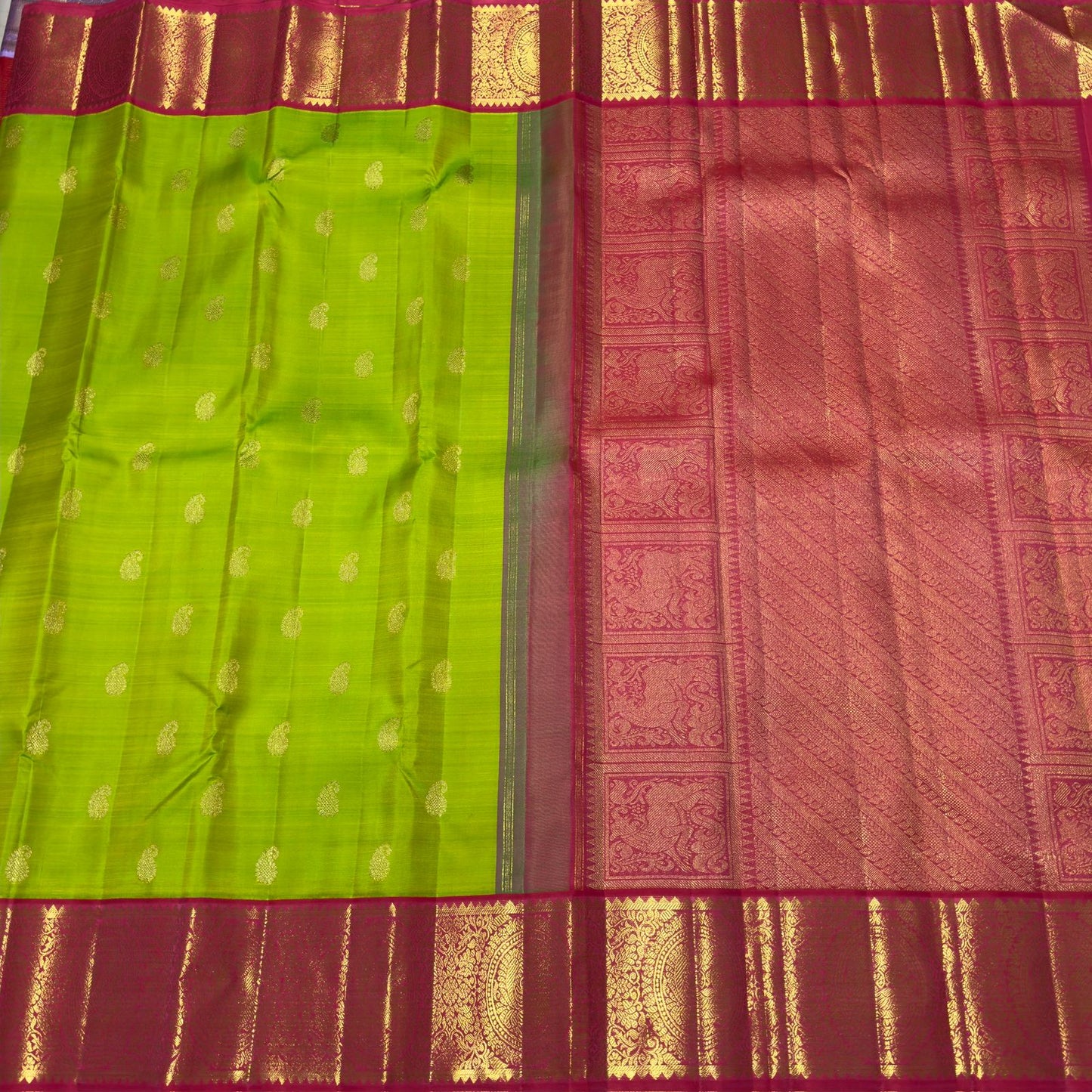 Parrot green / dual tone orange with buttas korvai