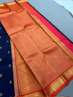 Blue / orange buttas korvai