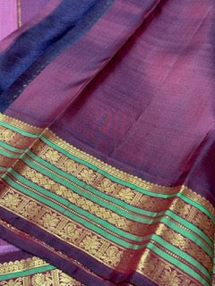 Lotus pink with burgundy varisaipet buttas korvai