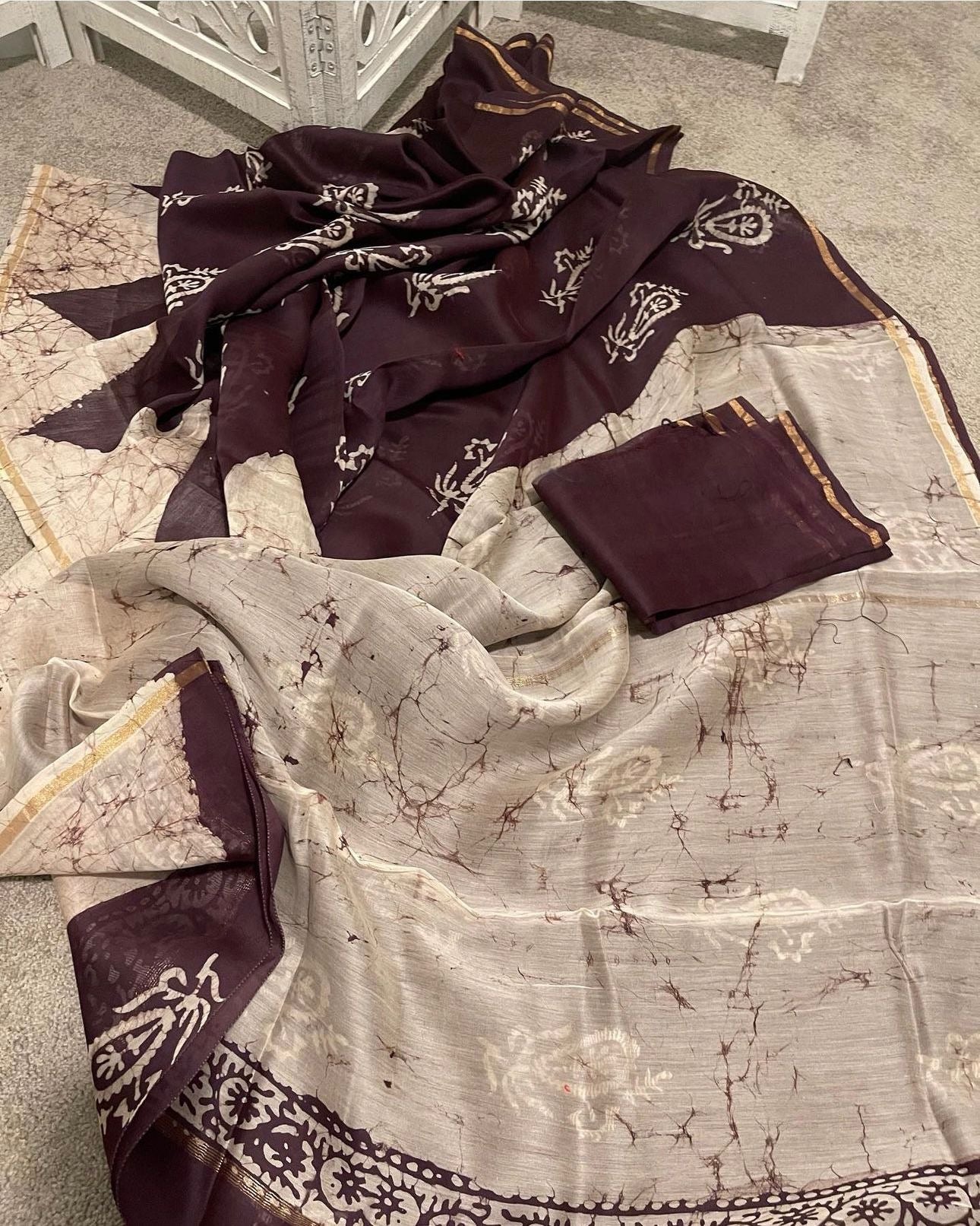 Soft Linen with Zari Border Brown / Cream
