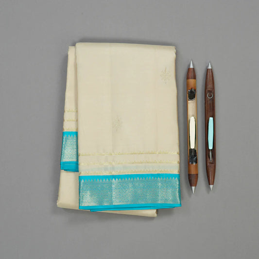 Ivory Copper sulphate blue small border korvai