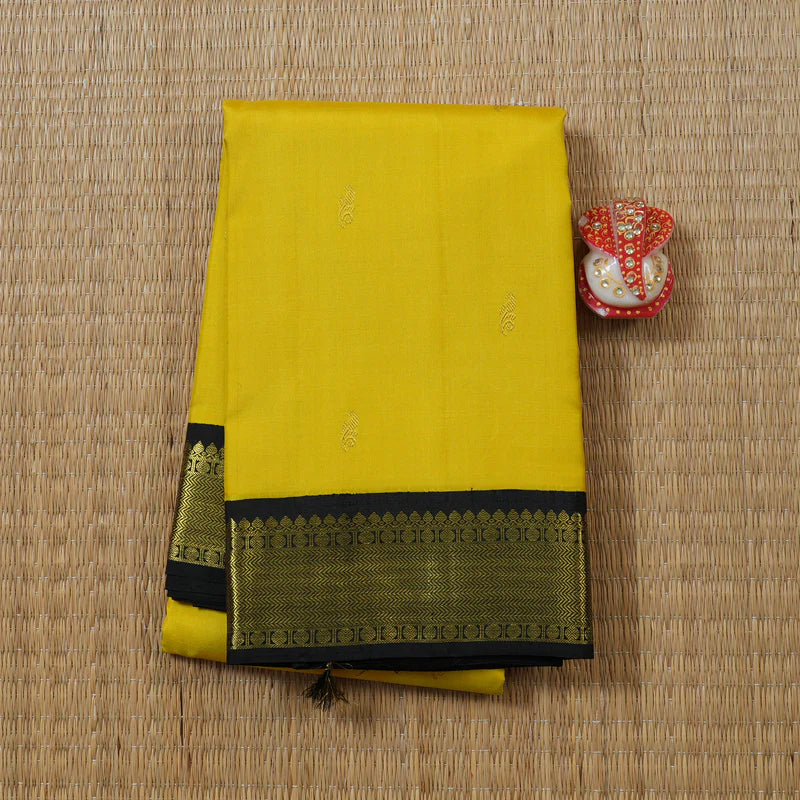 Lemon yellow / black korvai with buttas