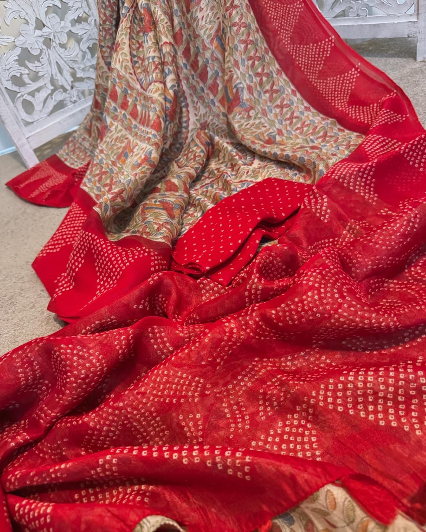 Off white / pink fusion of Bandhini / Kalamkari