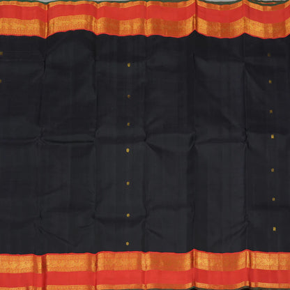 Black reddish orange rettapate korvai with buttas