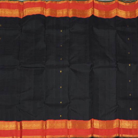 Black reddish orange rettapate korvai with buttas