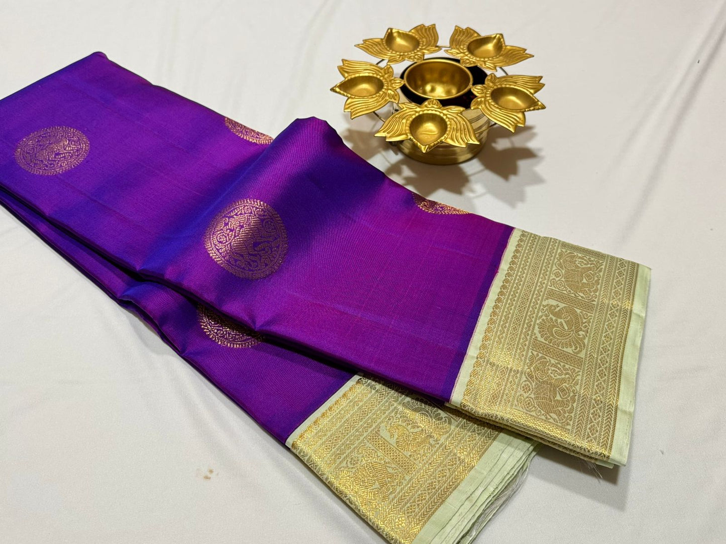 Purple / pista green buttas korvai