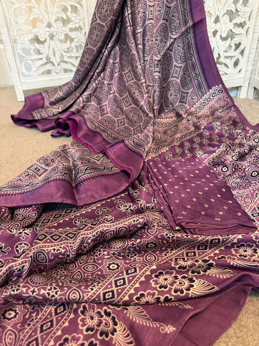 Ajrakh on Gajji Silk purple