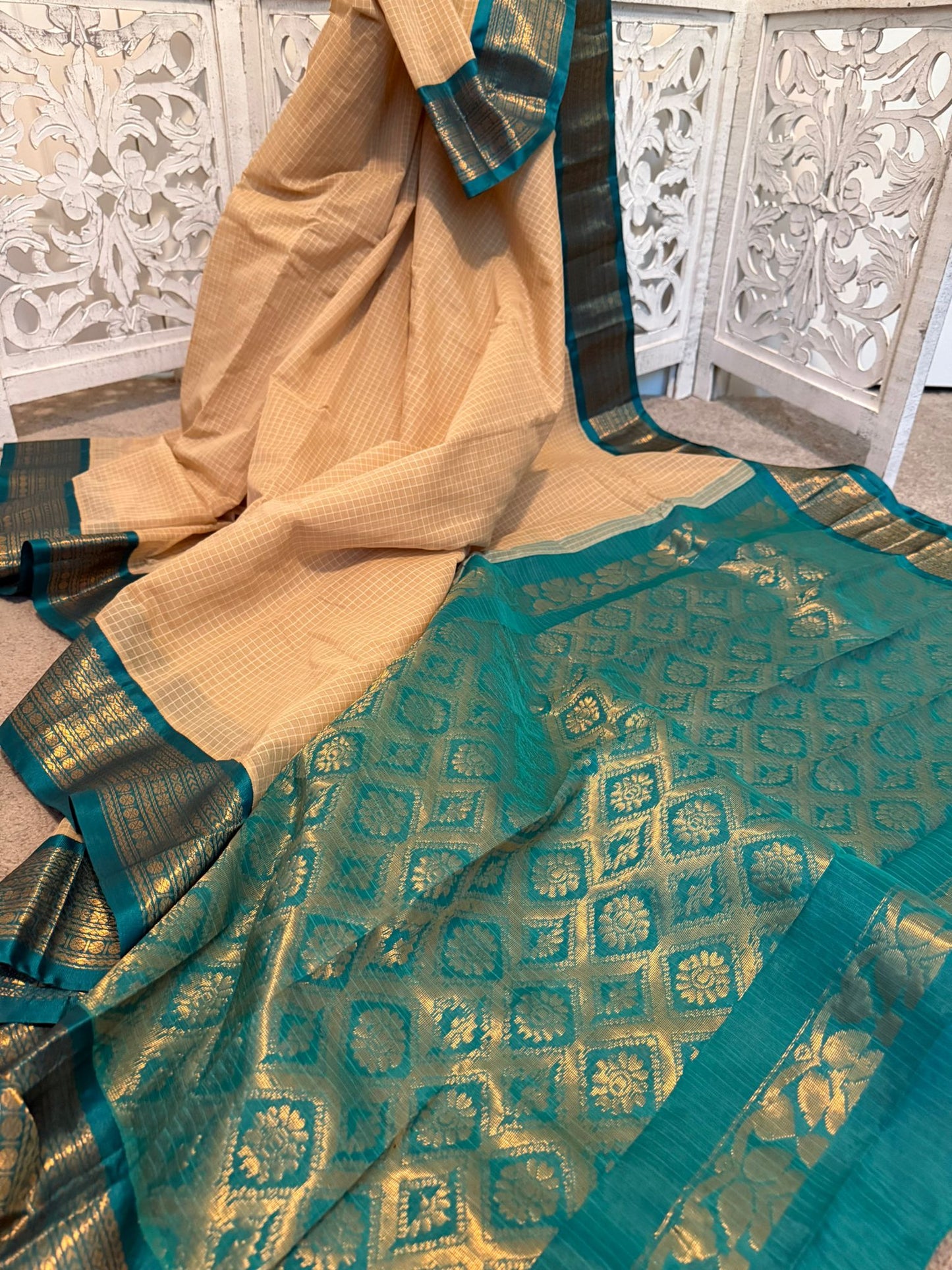 Ivory / Teal