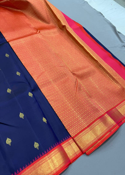 Blue / orange buttas korvai