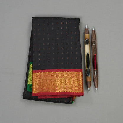 Black korvai Green / red Ganga Jamuna thread plus buttas