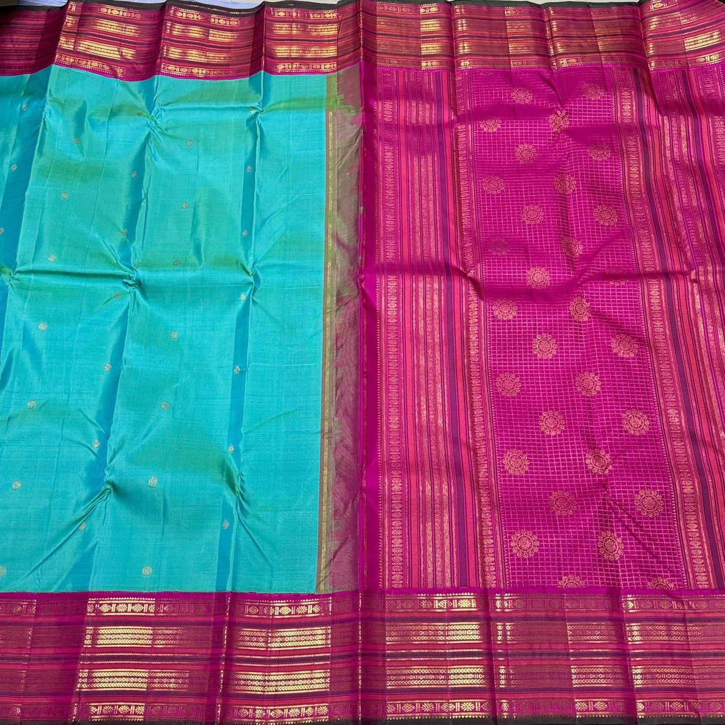 Turquoise blue with pink buttas varisaipet korvai