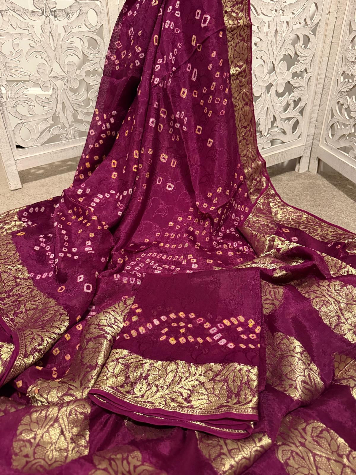 Bandhini silk Burgundy / wine
