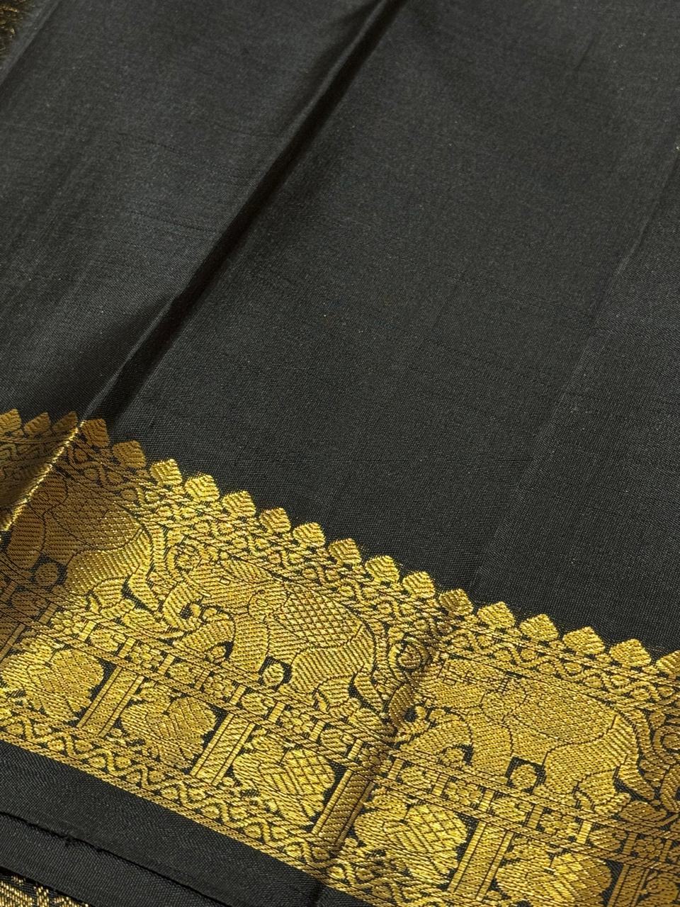Mustard / black korvai