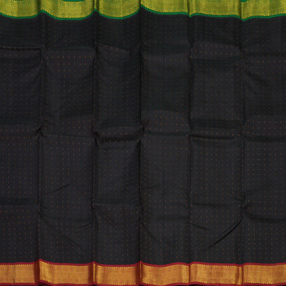 Black korvai Green / red Ganga Jamuna thread plus buttas