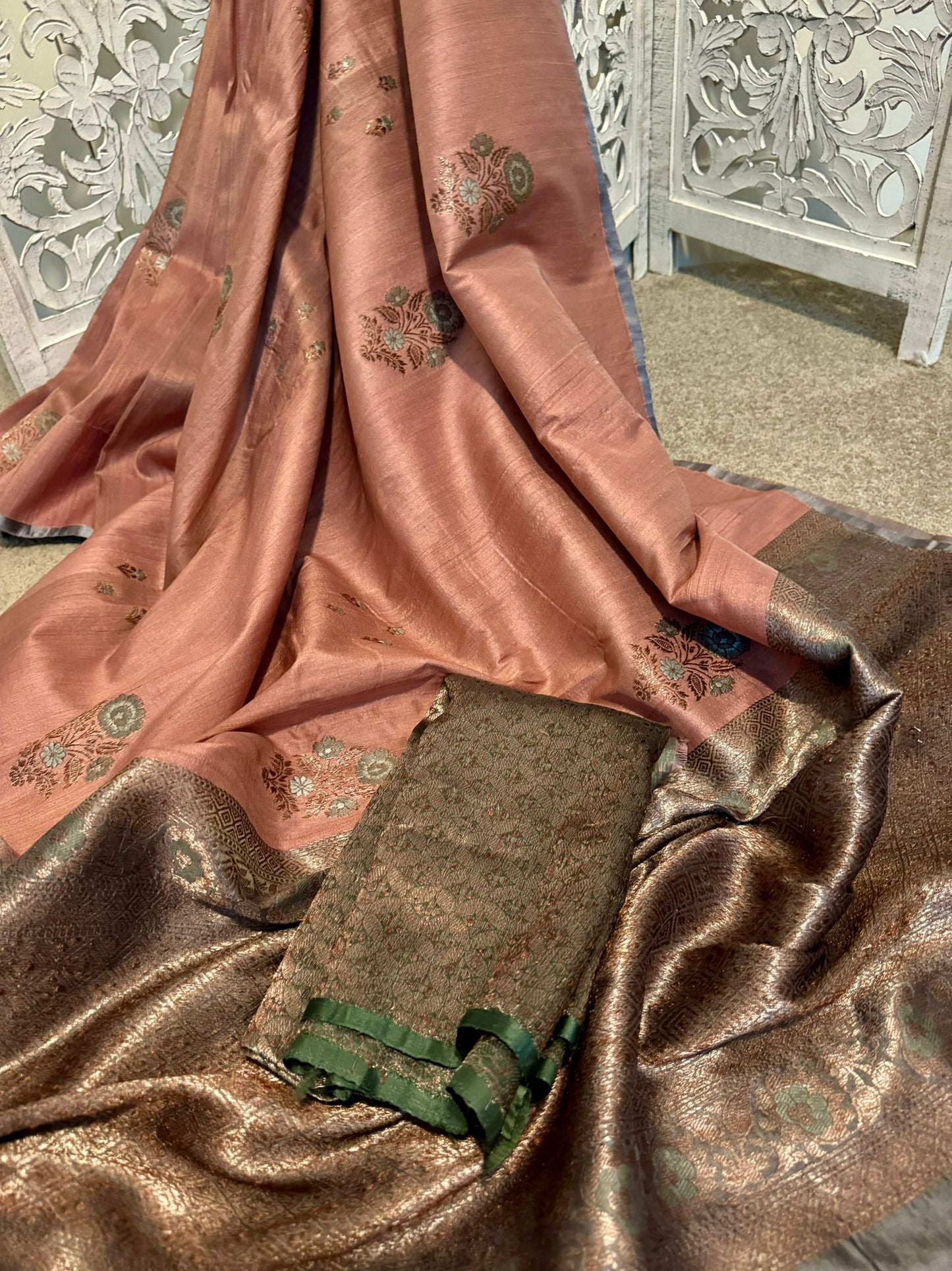 Dual tone wheat brown Benarasi pure silk with green