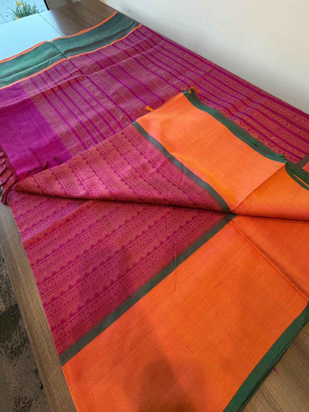 Shocking pink varisaipet mubbagam style