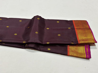 Beetlenut brown with rustic orange buttas