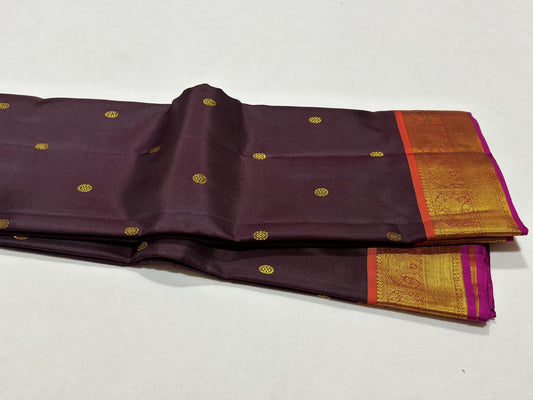 Beetlenut brown with rustic orange buttas