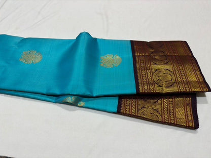 Ananda blue with purplish brown korvai Ganda Berunda buttas