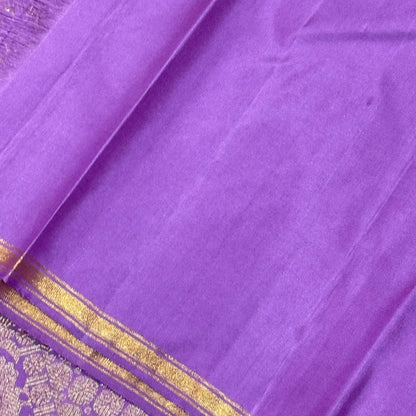 Lavender with Gold kodi stripes small border rich pallu