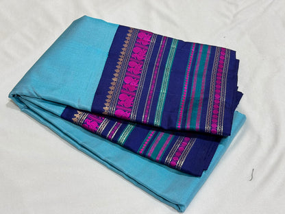 Soft blue/navy blue varisaipet border