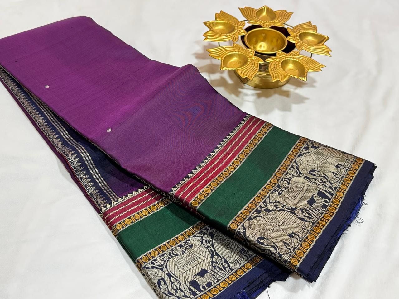 Dark wine/navy blue Rishabhakunjaram