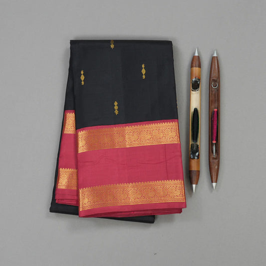 Black maroon rettapate korvai with buttas