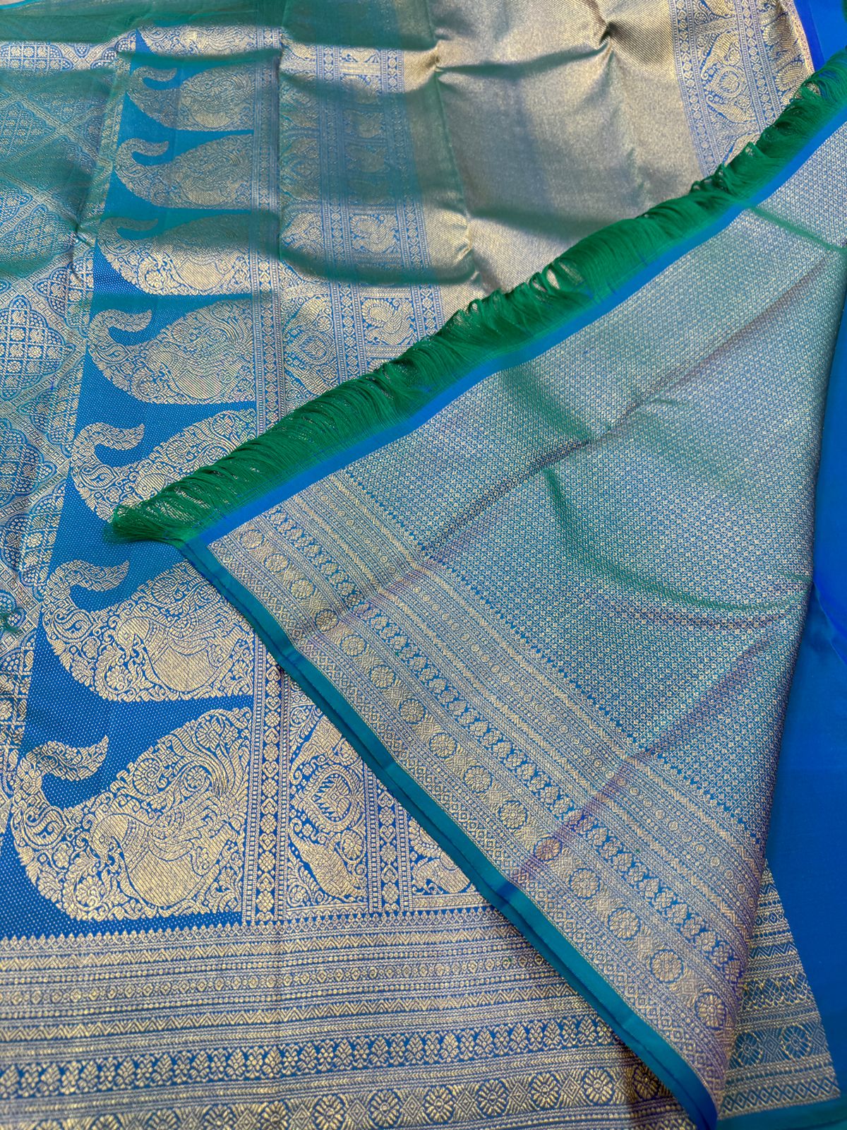 Dual tone blue green Jacquard
