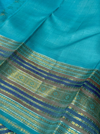 Biscuit beige with blue korvai