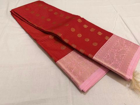Deep red with pink veldhari buttas