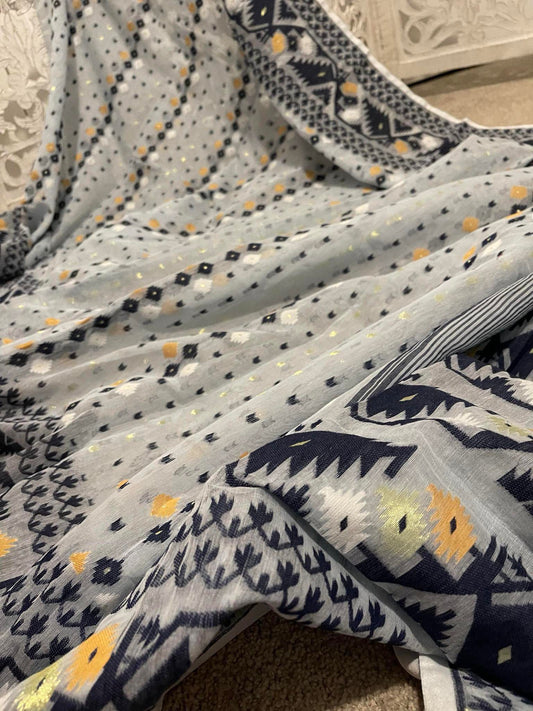 Soft Jamdhani antique Zari - black / white