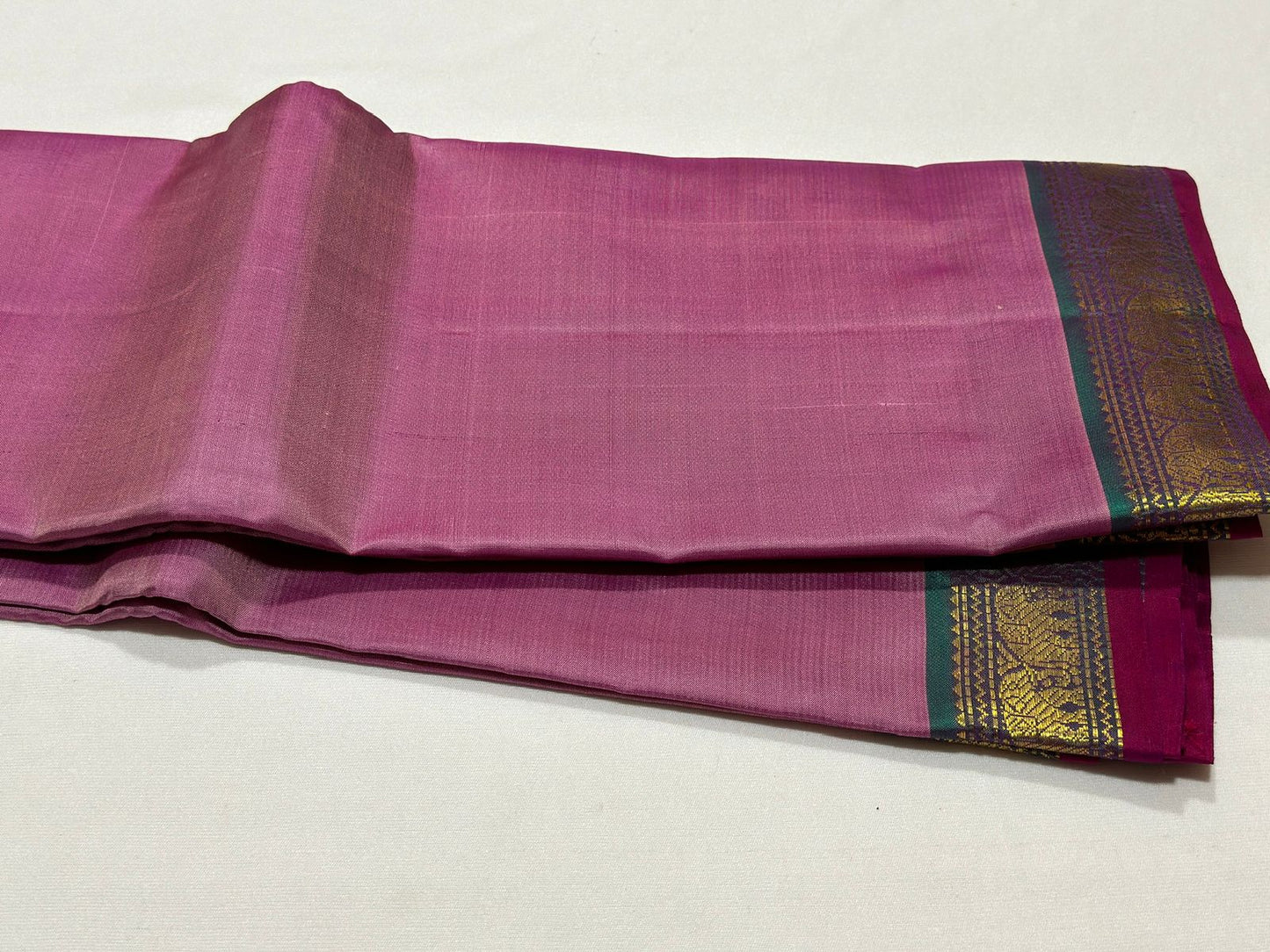 Onion pink with sapphire green