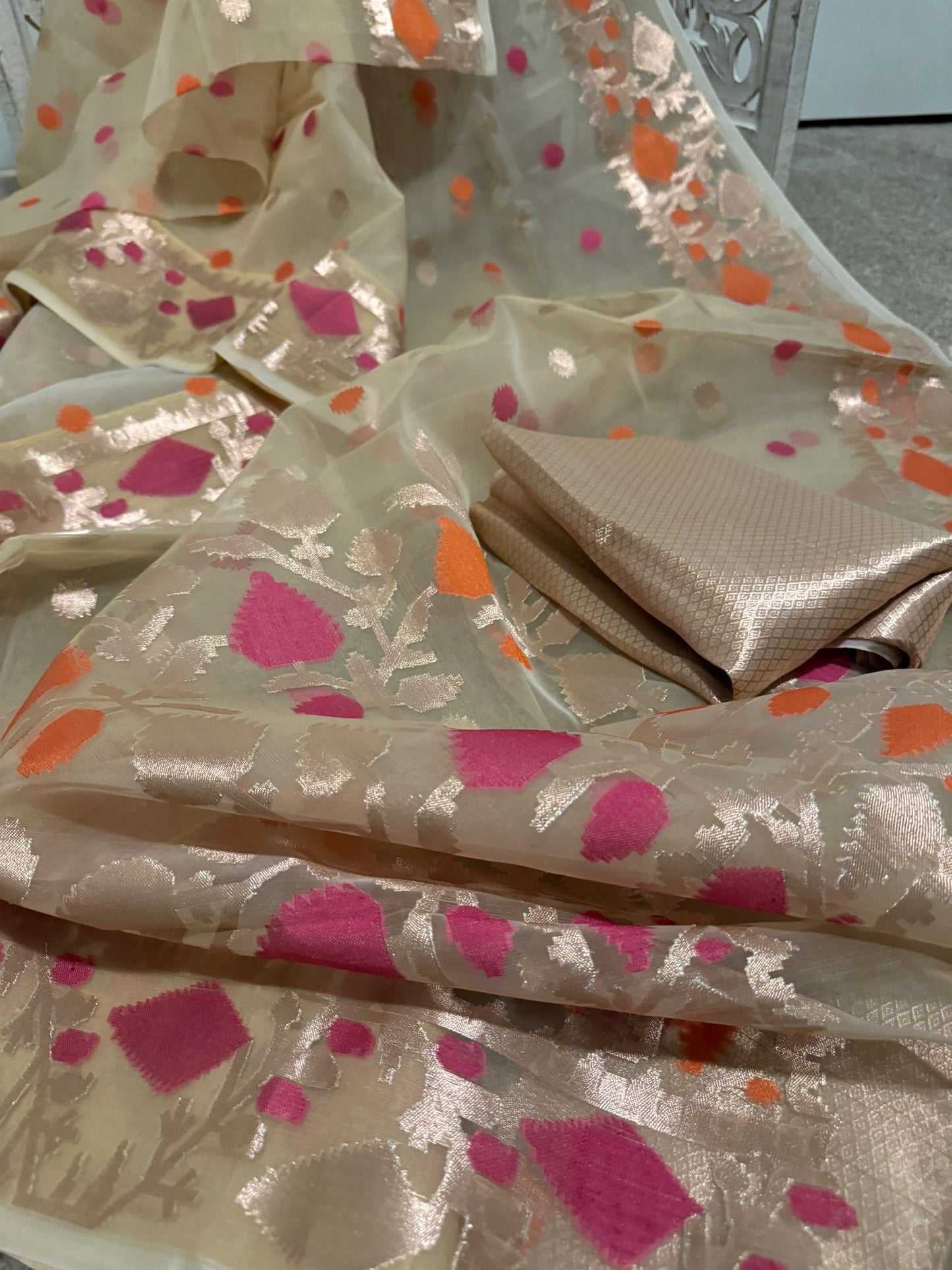 Pure Tissue Muslin Jamdhani Cream