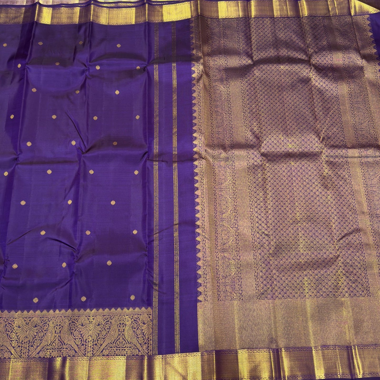 Dark purple with buttas long / short border