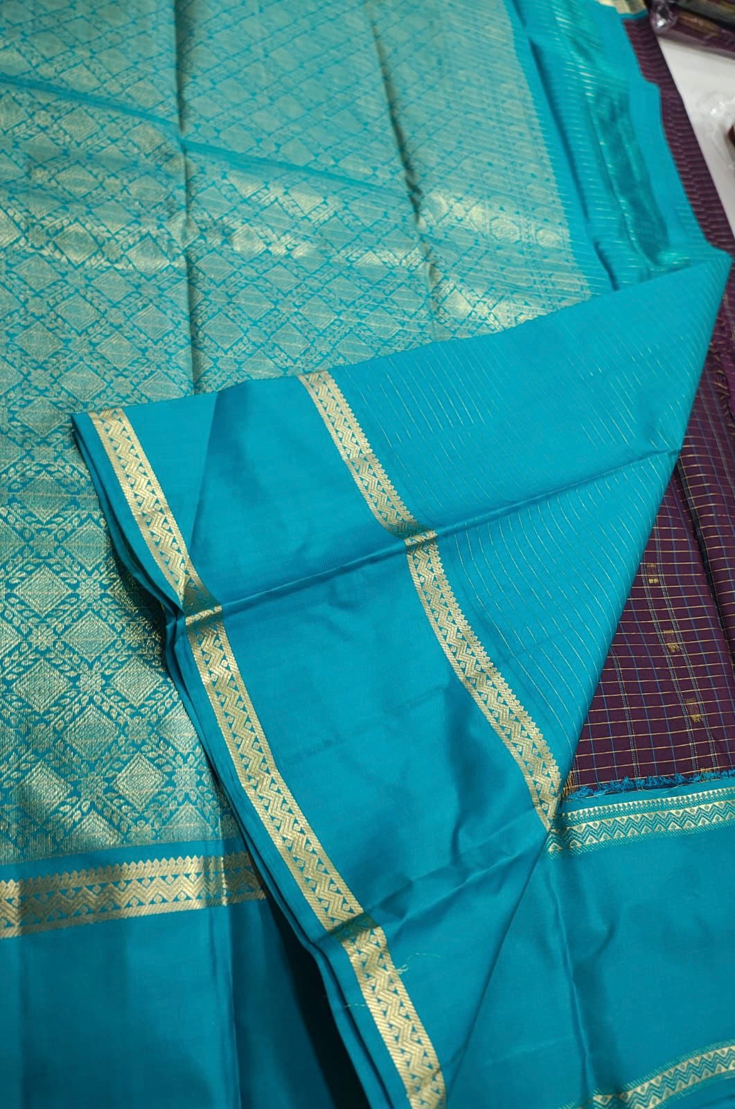 Beetlenut brown / ananda blue checks rettapate