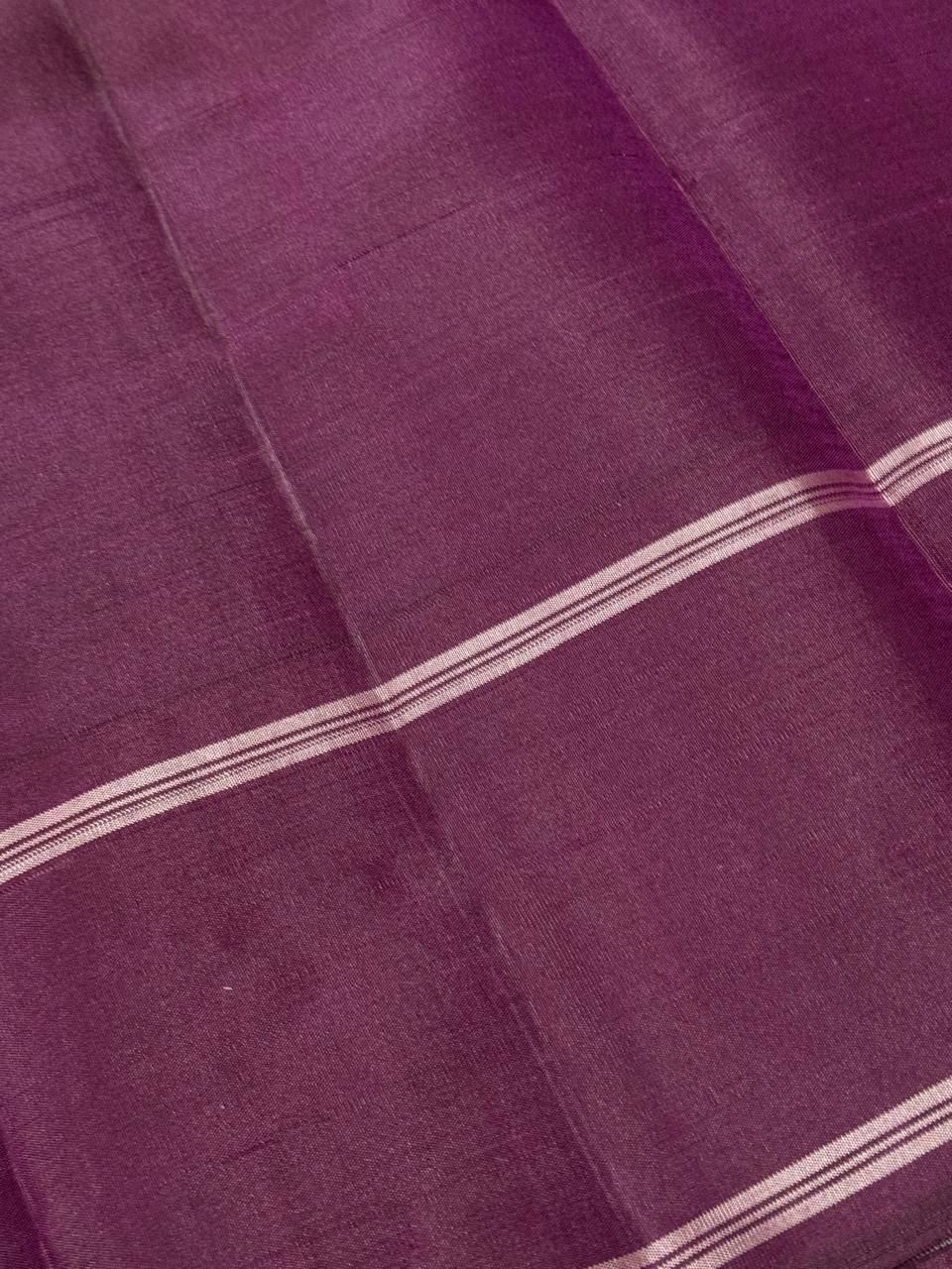 Off white with deep wine small lines temple border