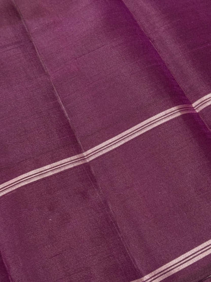 Off white with deep wine small lines temple border