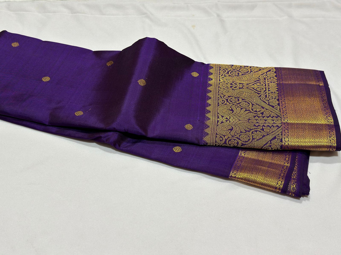 Dark purple with buttas long / short border