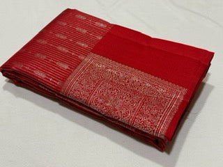 Chilly red with navy blue jacquard
