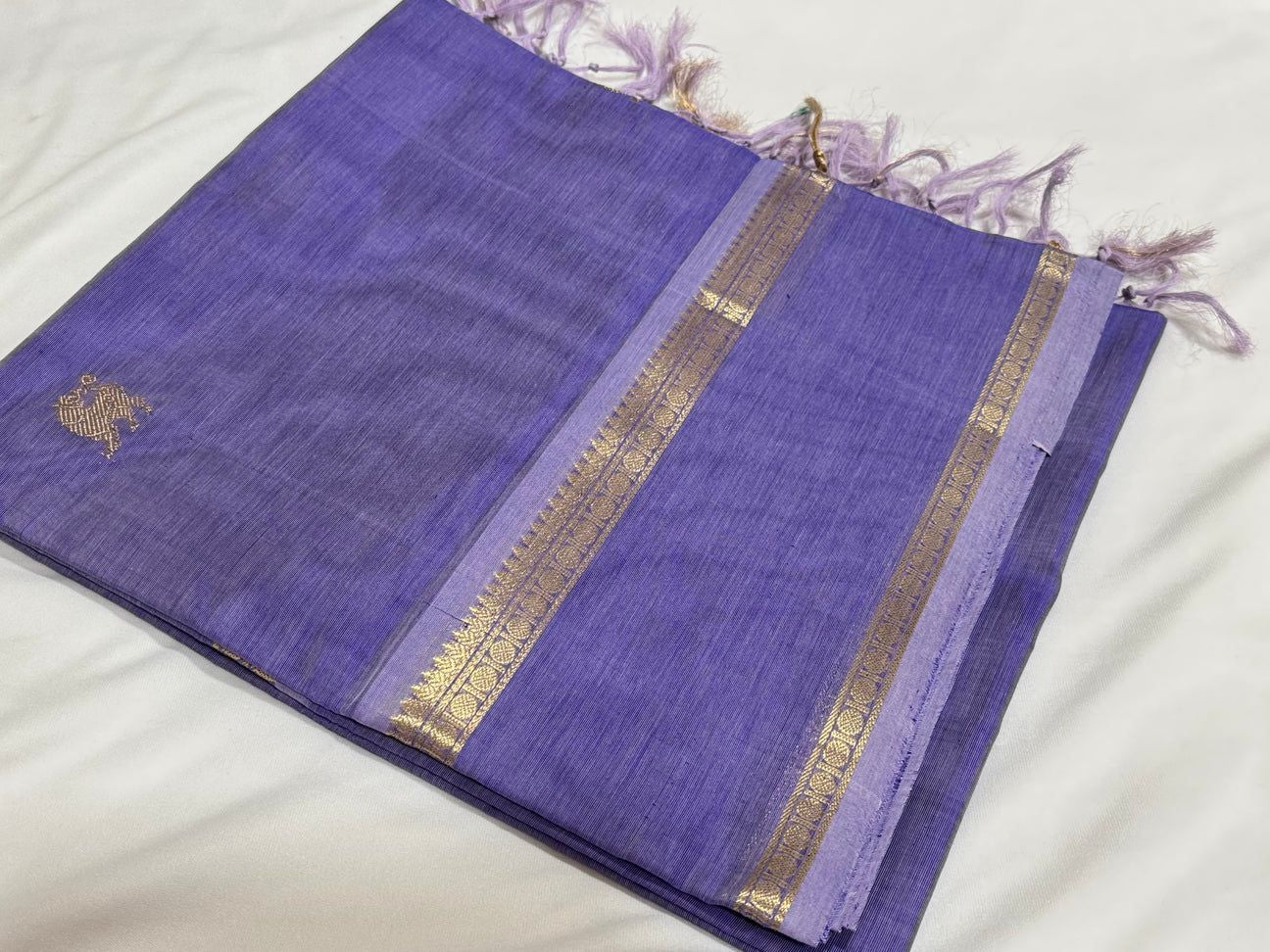 Lavender with gold  yazhi motiff rettapate