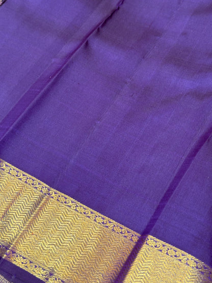 Dark purple with buttas long / short border