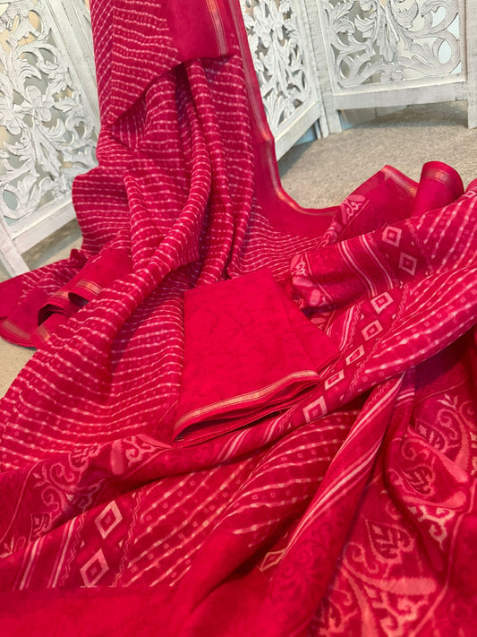 Reddish pink Bandhini