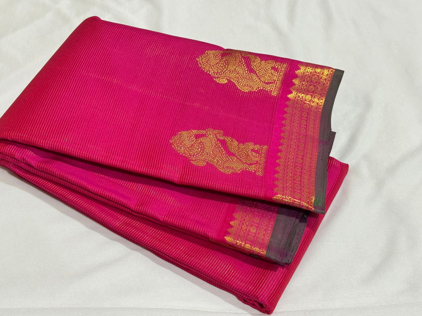 Tomato pink vairaoosi vintage style Yazhi motiffs
