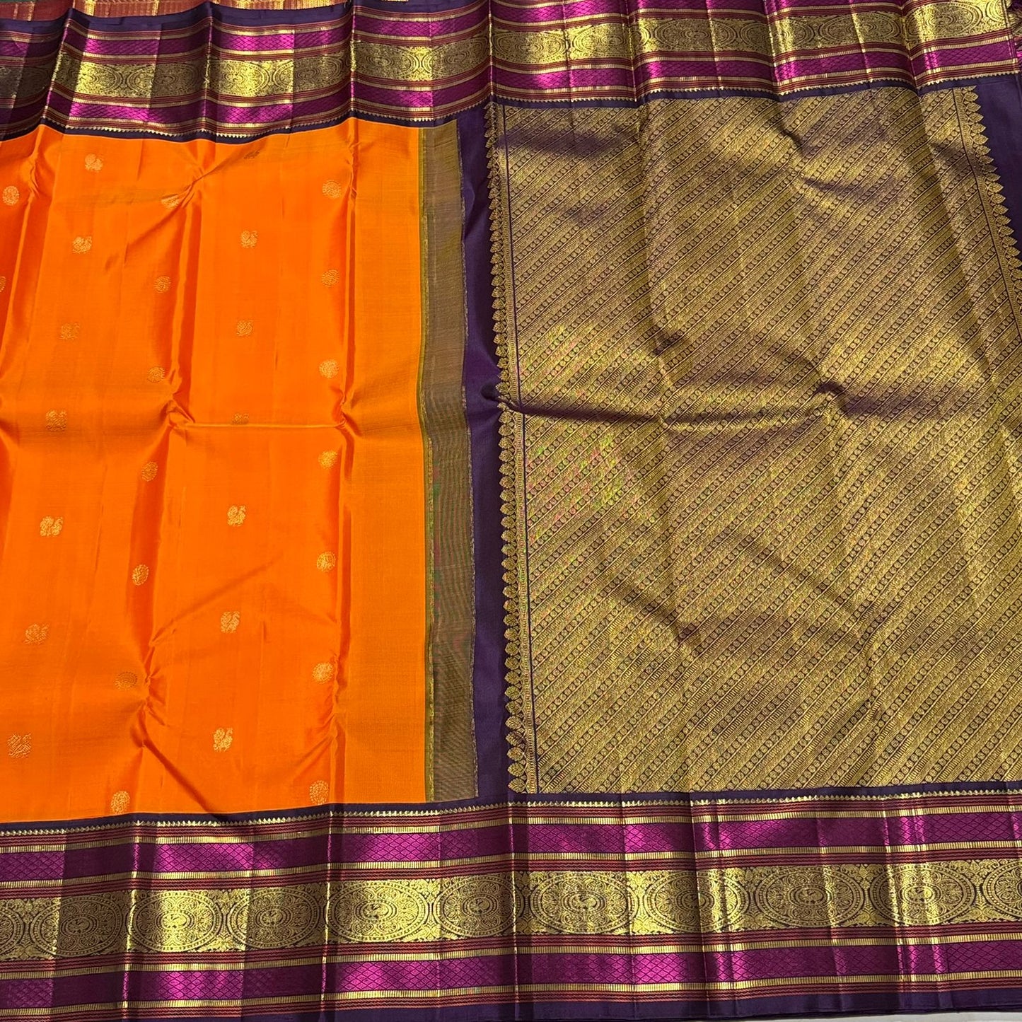 Orange / beetlenut purple varisaipet buttas korvai